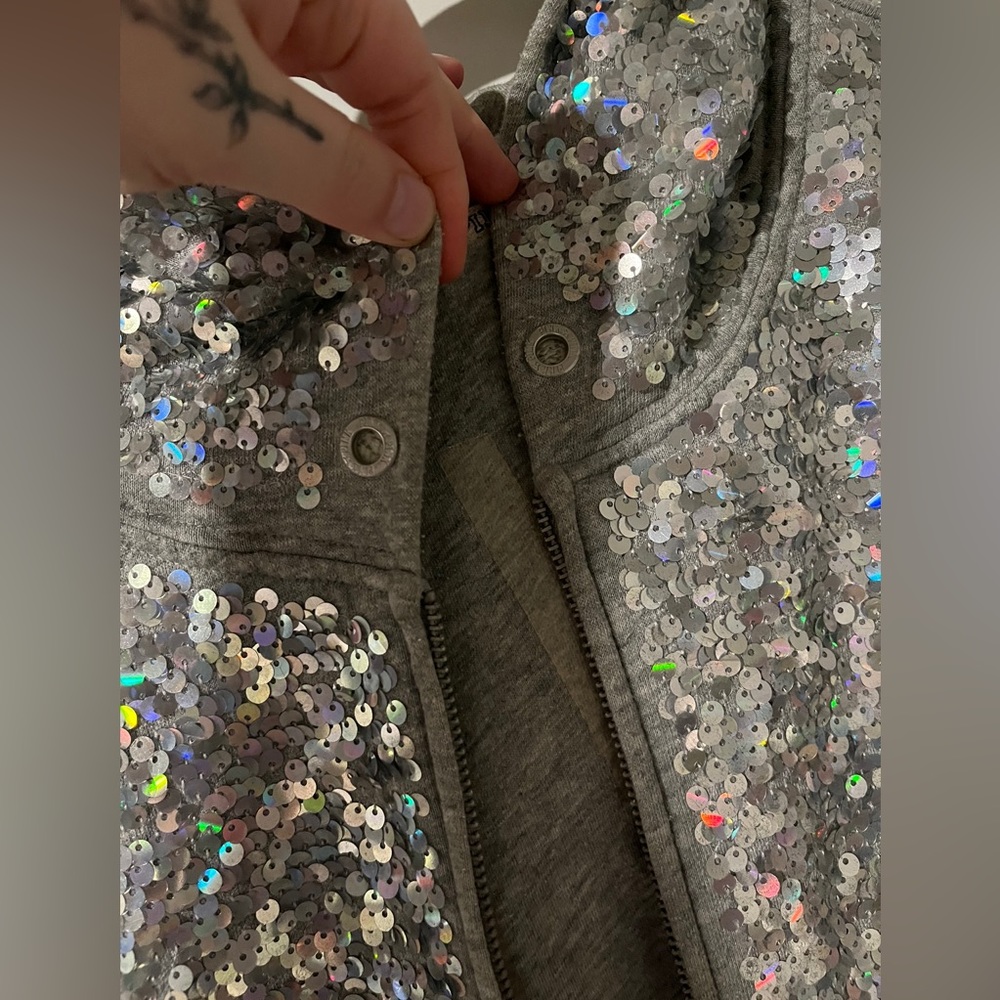 PINK - Victoria's Secret VS PINK Fashion Show 2013 Sequined Hoodie - Size Medium - Picture 6 of 13